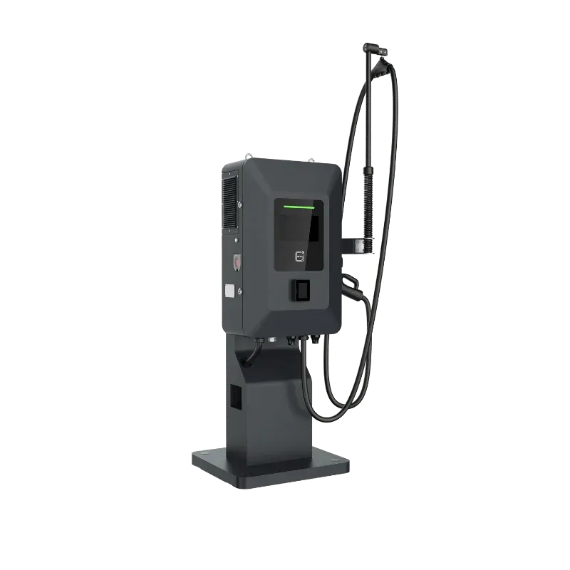 Borne de recharge rapide CC compacte Entogo MoBox 40 kW sur socle avec connecteur CCS2 et écran tactile de 10 pouces — view 22