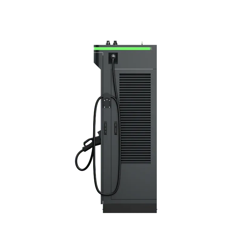 Borne de recharge CC ultrarapide Entogo Rocket 160-300 kW avec double connecteur CCS2 et gestion de câbles en hauteur — view 5